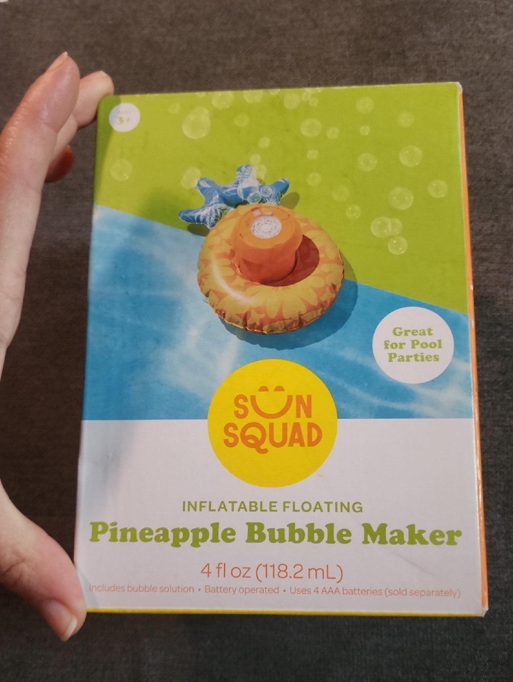 Sun Squad Inflatable Floating Pinapple Bubble Maker - Picture 6 of 7